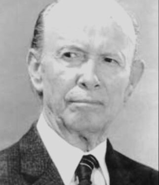 Përtej skulpturës: Floriana Paskali zbulon arkivin e panjohur të atit, nga vargjet në ‘Dielli’, te esetë e viteve ’20-të