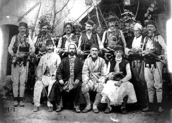 “Dijetari rumun T. Kapidan, mendonte se; krimi mund të jetë kryer në marrëveshje midis Fanarit dhe Jelldizit, pasi vrasja e Naum Veqilharxhit ndodhi në…”/ Ana e panjohur e vdekjes së patriotit të famshëm