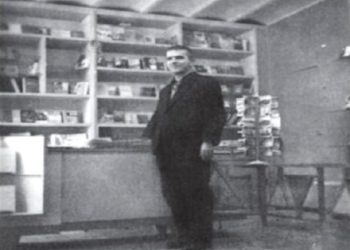 “Kur pashë librat marksiste-leniniste e serinë e veprave të Enverit dhe i thashë Alizotit; paske shumë nga këto, ai…”?! / Dëshmia e rrallë e Dritëro Agollit, për librarin e famshëm të Gjirokastrës