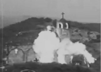 “Në Pogradec e Fier, mbyllja më parë e kishave nga xhamitë ose, ruajtja si monumente e disa prej tyre, është komentuar si…”/ Letra e Enver Hoxhës në ’67-ën, kur ndaloi besimet fetare