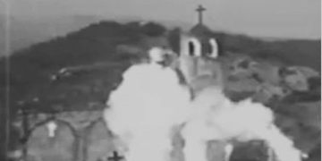 “Në Pogradec e Fier, mbyllja më parë e kishave nga xhamitë ose, ruajtja si monumente e disa prej tyre, është komentuar si…”/ Letra e Enver Hoxhës në ’67-ën, kur ndaloi besimet fetare