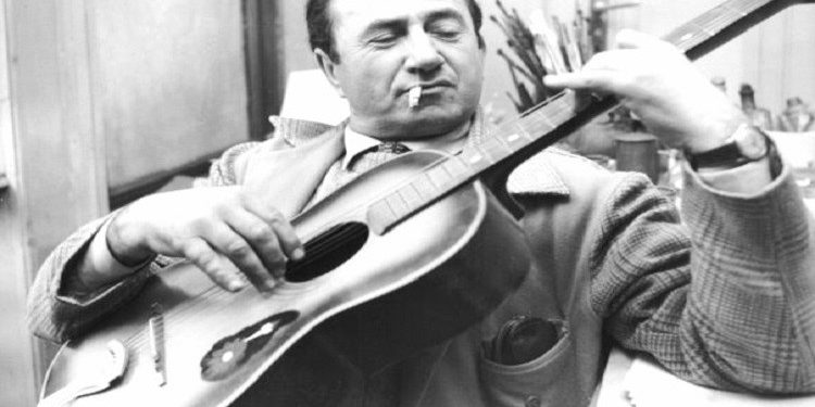 “Në ’73-in erdhi Kadare në Milano me disa shokë për të më takuar dhe kur ai më tha; ‘Kodra, duhet të dërgosh në Tiranë disa katalogë, se nuk të njohin’, unë…”! / Dëshmia e rrallë e Ibrahim Kodrës