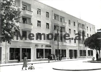 “Teksa po dëgjonim në radion te stacionet italiane, ku flitej për raketën ruse në kozmos dhe unë u shpreha se këto bëhen për demagogji, zonja e ing. Naraçit tha…”/ Dëshmia e rrallë e të birit të Neki Delvinës