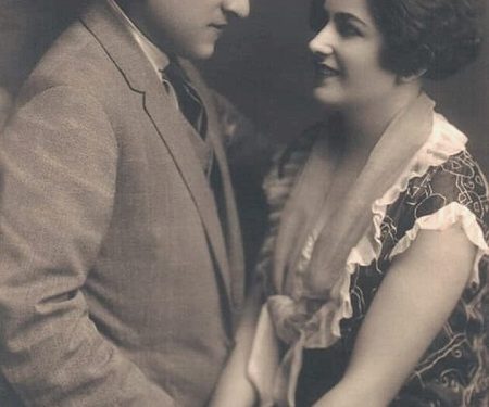 “Në letër, ju lutesha në emër të shokëve, të ndërmjetësonit pranë Qeverisë këtu, për shpëtimin nga vdekja e të ndjerit Kol Tromara e Bahri Omari, të cilët…”/ Letra e Andon Frashërit për Fan Nolin, shtator ‘45