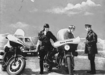 “Në Sarandë humbën jetën 9 persona dhe u plagosën 19 të tjerë, në Elbasan vdiqën 12 veta dhe u plagosën 23, në Pukë e Pezë  …”/ Zbulohen raportet sekrete të Sigurimit me aksidentet automobilistike në vitet ’70 – ‘80-të