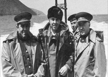 “Nga konflikti arabo-izraelit në Lindjen e Mesme, i thashë ministrit të Mbrojtjes, për mbrojtjen e Vlorës nga sulmi i mundshëm ajro-detar, pasi ajo dhe Durrësi janë…”/ Ditari politik i Enver Hoxhës, korrik 1967