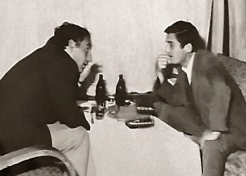 “Kur ai priste të vazhdonte studimet e larta, për arsye biografie, i’a ndërprenë ëndrrën dhe ai u detryrua të punonte…”/ Historia e panjohur e poetit Gjok Beci, që filloi universitetin në moshën 47 vjeçare