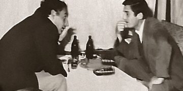 “Kur ai priste të vazhdonte studimet e larta, për arsye biografie, i’a ndërprenë ëndrrën dhe ai u detryrua të punonte…”/ Historia e panjohur e poetit Gjok Beci, që filloi universitetin në moshën 47 vjeçare