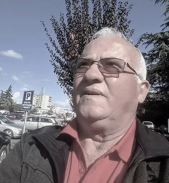 “Kur kryeprokurorja bukuroshe e pyeti; i pandehur, fol shkurt e saktë, a e keni kryer dhunimin dhe marrëdhënie… me nxënësen tuaj, që ju akuzon, ai…”/ Historia e padëgjuar me mësuesin Astrit Rizaj!