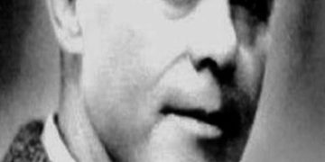 “Pasi u diplomua në Akademinë e Lartë Muzikore të Pragës, me profesorët, V. Smetacek, R. Brook, A. Klima, në 1954-ën, në Festivalin Ndërkombëtar të Muzikës, ai…”/ Historia e panjohur e maestro Simon Gjonit