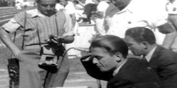 “Anton Mazreku nuk ishte vetëm një komentator i futbollit, por ai spikati në krijimtari poetike, shënime letrare, në përkthime artistike veprash poetike…”/ Ana e panjohur e mjeshtrit të mikrofonit sportiv