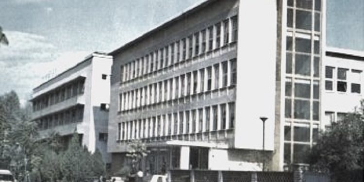 “Drejtori i Parkut Automobilistik të Fushë-Arrëzit, Arif Halili, bëri të pamundurën të më rregullonte, por përgjigjja e kreut të RTSH-së, Marash Hajati, ishte denoncuese …”! / Dëshmia e rrallë e Agron Aranitasit
