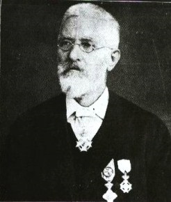 “Denigrimi që i bëri atij regjimi komunist vazhdon ende, pasi një shkolle në Korçë që kishte ndërtuar ai, i kanë vënë emrin ‘Sevasti Qirjazi’…”/ Historia e filantropit korçar që financoi “Bagëti e Bujqësi” të Naimit