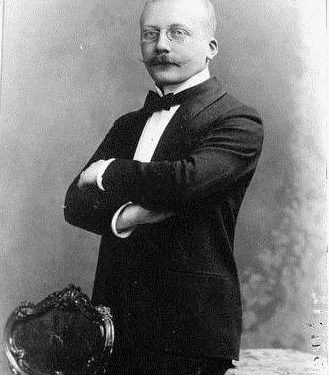 “Konsullata austriake në Prizren, përmes zv. konsullit Prochaska, më 29 korrik 1907, njofton se Imzot Troksi shuguroi Dom Zef Ramajn…”/ Historia e panjohur e priftit që pagëzoj fëmijën Gonxhe Bojaxhi në Shkup