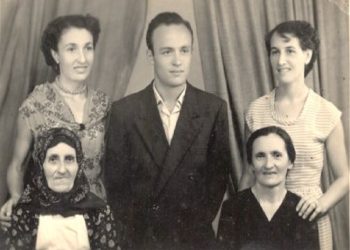 “Të burgosurit që kisha në dhomë, një kamerier, një bujk, një murator, një oficer, një brigadier, një çoban, një llogaritar dhe një ambasador, s’më ndihmonin dot, pasi…”/ Letra e Pjetër Arbnorit nga burgu, në ‘86-ën