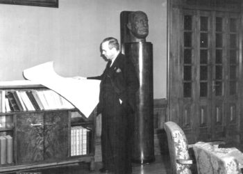 “U afruen dhe u ngriu gjaku: mbi çarçaf ishin rrjeshtue 50 veshë njerzish, trofè vetiake të shqyem të nji formacioni jugor…”/ Libri i Julian Amery, për masakrat e partizanëve gjatë luftës