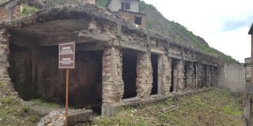 “Nëse të binte një makaron në tas, ishe me fat, dreka, në vend të makaronave, kishte oriz, darka çaj dhe kjo bëhej për ta çuar njeriun drejt vdekjes…”/ Dëshmia e rrallë e ish-të dënuarit, Gjeto Vocaj