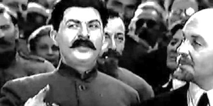 “Filmi ‘Kutuzov’ i Vladimir Petrovit u realizua me qëllimin e vetëm, për të bindur sovjetikët se fitorja mbi Gjermaninë naziste ishte e mundur, për të…”/ Libri i ri i gazetarit dhe diplomatit Bashkim Trenova