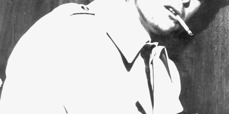 “Shitësen e bukur me sy bojë qielli te dyqani i luleve, do ta konsideroja një ndër ‘brodueistet’ e para, por te ajo rrugë vinin edhe vajza të tjera, si…”/ Historia e rrugës së famshme që Kadareja e përjetësoi në veprat e tij