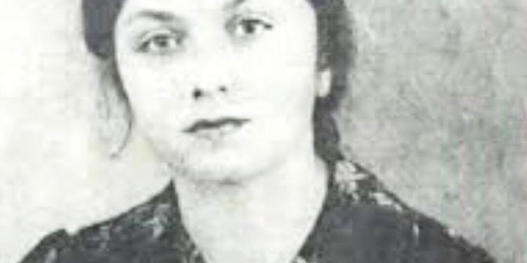 “Femrat gjakovare u shquan edhe si artiste e këngëtare dhe në teatrin amator të kohës, kanë luajtur; I. Zherrka, V. Binishi, D. Bakija, A. Kryeziu, J. Rudi, etj,…”/ Historia e panjohur e Gjakovës