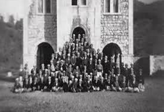 “Ndërsa ishte në mbrojtje të shtëpisë së Gerës, me 9 gusht 1947, rrethohet nga Forcat e Ndjekjes në Munegjë dhe pas gjashtë orësh luftë…”/ Si i vra Llesh Gjon Marku, djali i tretë i Kapidanit të Mirditës
