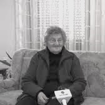 “Femrat gjakovare u shquan edhe si artiste e këngëtare dhe në teatrin amator të kohës, kanë luajtur; I. Zherrka, V. Binishi, D. Bakija, A. Kryeziu, J. Rudi, etj,…”/ Historia e panjohur e Gjakovës