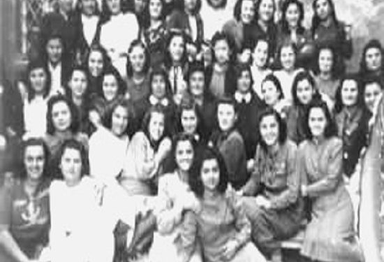 “Mësueset shqiptare Tefta Lepenica dhe Viktori Gjikondi që shoqërojnë fëmijët në Brindzi, kanë ndjenja anti-italiane dhe…”/ Historia tragjike e tre motrave vlonjate që u persekutuan nga fashistët dhe komunistët