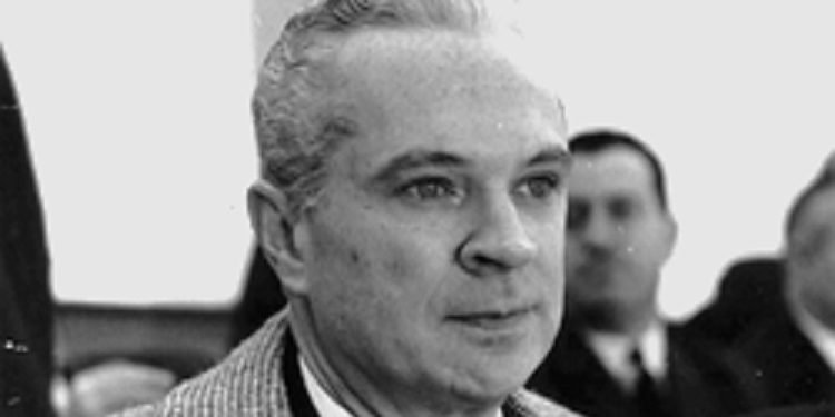 “Duke mos harruar qëndrimin e Mbretit Zog gjatë luftës dhe besnikërinë e ushtarakëve të tij ndaj Francës, gjenerali De Gaulle, i bëri…”/ Ana e panjohur e Monarkut shqiptar me kreun e Francës