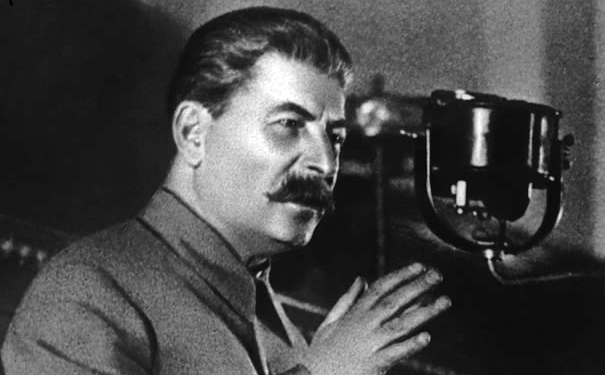 “Edhe filmi ‘Komisari’ i vitit 1967, i Aleksandër Askoldov, nuk u shpëtuan goditjeve nga pushteti sovietik, ai u ndalua dhe autori u përjashtua nga…”/ Libri i ri i gazetarit dhe diplomatit Bashkim Trenova