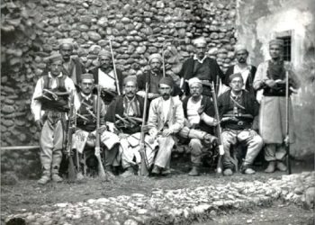 “Ndërsa ishte në mbrojtje të shtëpisë së Gerës, me 9 gusht 1947, rrethohet nga Forcat e Ndjekjes në Munegjë dhe pas gjashtë orësh luftë…”/ Si i vra Llesh Gjon Marku, djali i tretë i Kapidanit të Mirditës