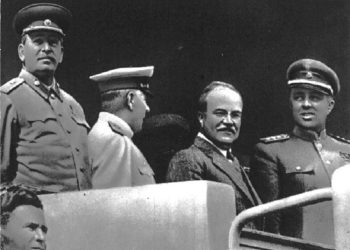 “Në Jugosllavi eliminimi i sovjetikëve nxit një eufori të madhe politike, në garnizonin e Prishtinës, fitorja festohet me të shtime artilerie, kurse Stalini shkriu…”/ Historia e panjohur e përplasjeve të mëdha në futboll