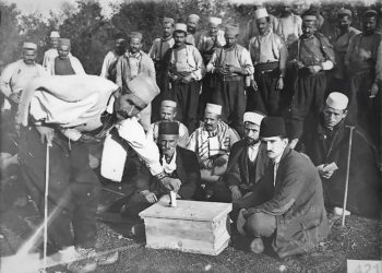 “Në vitin 1943, seksioni shqiptar përbëhej vetëm nga Margaret Hasluck, e cila qe e përkushtuar ndaj Shqipërisë, por kur u largua nga italianët në 1939, ajo u rekrutua …”/ Libri “Zonjat angleze në Shqipëri”