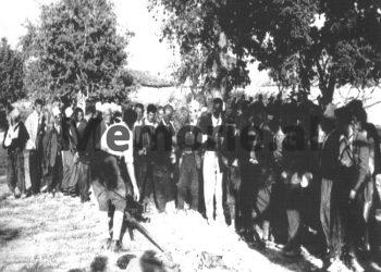 “Për masakrën e 21 tetorit të 43′-it, ku vetëm nga familja ime ishin pesë të pushkatuar, fisi ynë ka bërë një kallëzim penal në ’94-ën, ndaj Mehmet Shehut, por…”/ Dëshmia e avokat Artan Murrizit
