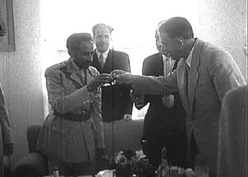 “Në ’66-ën, një vit pas grushtit të shtetit që solli Mobutu në pushtet, 15 fëmijë kongolezë dhe një nga Ugandë mbërritën në Shqipëri, për…”/ Historia e panjohur e afrikanëve në regjimin e Enver Hoxhës