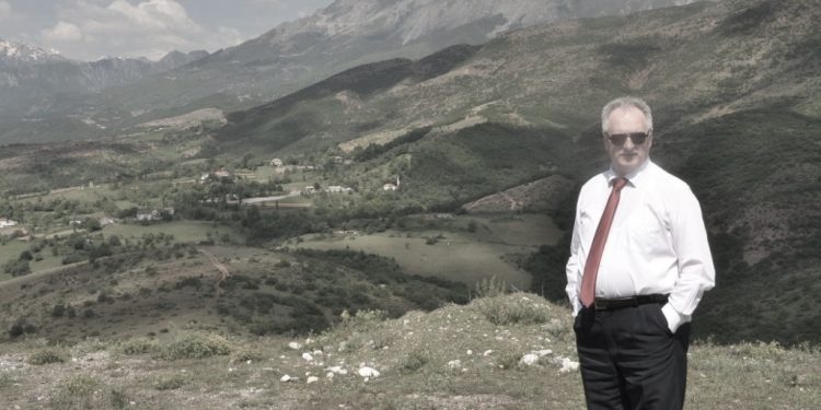 “Kur trupi gjykues e akuzoi për arratisje e tradhti ndaj atdheut, Mustafa u tha; unë e kuptoj akuzën, por…”/ Historia e trishtë e djaloshit nga dera e bajraktarit të Shipshanit, që vdiq në burgun e Burrelit në maj 1976