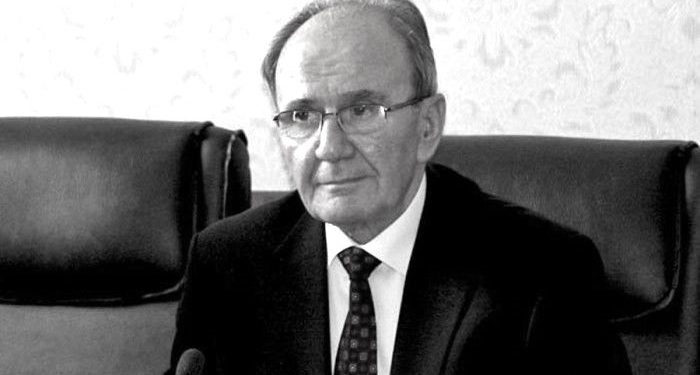 “Nga Lushnja shkonim në Burrel për të parë babanë e burgosur, një udhëtim raskapitës, pasi i binim nga Bulqiza, por rojet na i merrnin ushqimet, i hapnin ato …”/ Dëshmia e rrallë e Bujar Nepravishtës