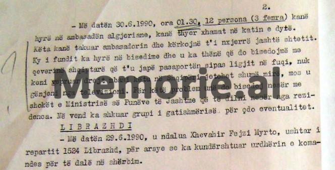 “Më 30.6.1990, ora 01.30,12 persona (3 femra), u futën në ambasadën algjeriane, duke thyer xhamat në katin e dytë, por ambasadori u tha se në Shqipëri jetohet…”/ Zbulohen dokumentet e Sigurimit, korrik ‘90