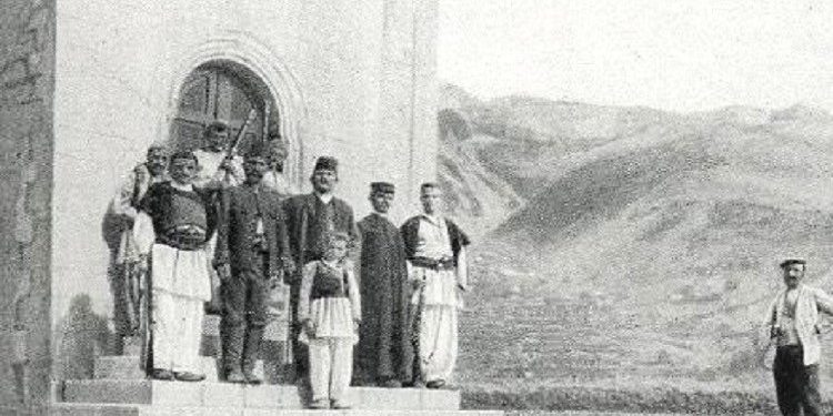 “T’perhapet ‘Albania’ sidomos në Shkodër e, jo vetem nder katolikë, por edhe nder zotnitë tjerë e, punet e Shqyperisë shpejt kishin me…”/ Letra e panjohur e Konicës për At Pashko Gjadrin në vitin 1906