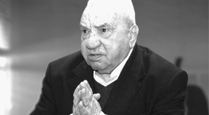 “Enver Hoxha, për interesin e tij personal, e dobësoi rolin e Shqipërisë në Konferencën e Paqes në Paris, pasi ai nuk permëndi rezistencën e Zogut në prillin e ’39-ës…”/ Refleksionet e analistit të njohur
