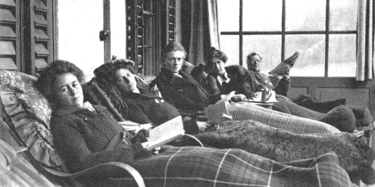 “Mbreti Zog e la pa rrogë dhe s’ia realizoi projektin për Sanatoriumin në Voskopojë,  Enveri ia konfiskoi floririn dhe e lejoi të ikte vetëm në ‘68-ën…”/ Historia e trishtë e mjekut hebre, që braktisi Davosin për shqiptarët