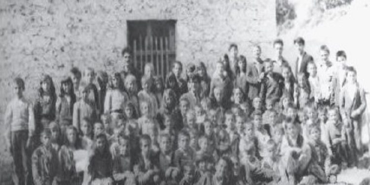 “Komanda austro-hungareze kishte këshilluar më përpara që në Veri të shkonte inspektori Mati Logoreci, por kjo nuk u realizua…”/ Historia e panjohur e shkollës së parë shqipe në Nikaj-Mërtur
