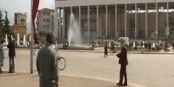 “Ftesën e Gazmend Kapllanit për të shkuar në Greqi, Ndoc Gjetja do ta cilësonte si ‘mrekullia e madhe’, pasi nga fundi i humnerës, papritur ai…”/ Historia e panjohur e poetit të famshëm nga Lezha