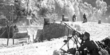 “Përball gjermanit erdhi një nga burrat e fshatit, emigrant që sapo ishte kthyer nga SHBA-ës, të cilin nazisti e pyeti; a ka partizan këtu…”/ Dëshmia e rrallë e të mbijetuarit të Masakrës së Borovës, korrik ‘43