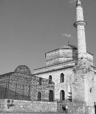 “Gjatë kthimit nga Mali i Zi nënkontesha erdhi në Shkodër dhe thotë se emrin qyteti e ka marrë nga kodra e kështjellës, pasi…” / Libri i panjohur “Brigjet lindore të Adriatikut”, që u botua në Londër