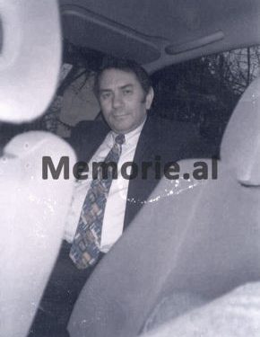 “Në ora 12 të natës, bashkë me një arkëtare dhe shefin e policisë së Laçit, hapëm kasafortën dhe mbushëm 11 thasë me lek…”/ Dëshmia e rrallë e ish-drejtorit të filialit të Bankës së Kurbinit