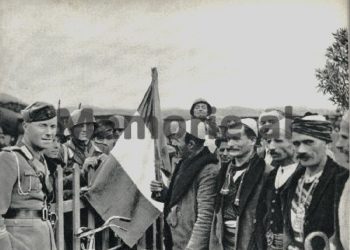 “Pasi u nis nga Rehova e Beratit dhe gjatë rrugës së Fierit kaloi në revistë divizionin ‘Siena’, natën e kaloi në një repart në periferi të Vlorës, ku…”/ Ana e panjohur e vizitës së Duçes në Shqipëri në ’41-in