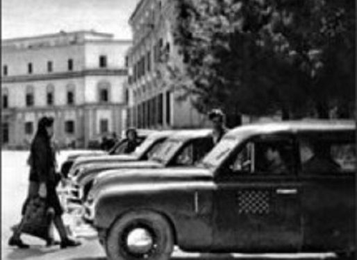 “Në linjat nga Tirana për në Kukës, Pukë, ‘Bajram Curri e Peshkopi, ndalesa e parë bëhej te ‘Kafja e Maries’ në Milot, e njohur për…”/ Historia e panjohur e Agjencisë së Transportit të Udhëtarëve në Tiranë, te “Sahati”