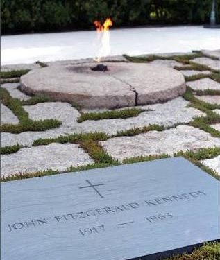 “Fidel Kastro dhe Enver Hoxha e kishin bërë publike gëzimin e tyre për vdekjen tragjike të presidentit amerikan, John F. Kennedy…”/ Historia e panjohur e ish-kreut të SHBA-ve që Shqipërinë e kishte në zemër