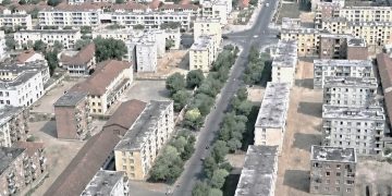 “Tirana po zhvillohet më shumë nga jugë-perëndimi, d.m.th. drejt fushës dhe shumë pak drejt kodrave të bukura të lindjes, rrëzë Dajtit, pasi…”/ Diskutimi i arkitektit të njohur, Sokrat Moskë, në vitin 1971