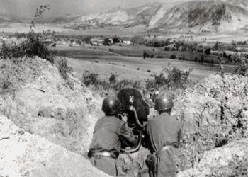 “Enver Hoxha nuk donte që t’i kishte në teritorin shqiptar këta refugjatë grekë komunistë, jo vetëm se shumë prej tyre ishin shumë problematikë, por sepse…”/ Ana e panjohur e “Provokacioneve të Gushtit 1949”